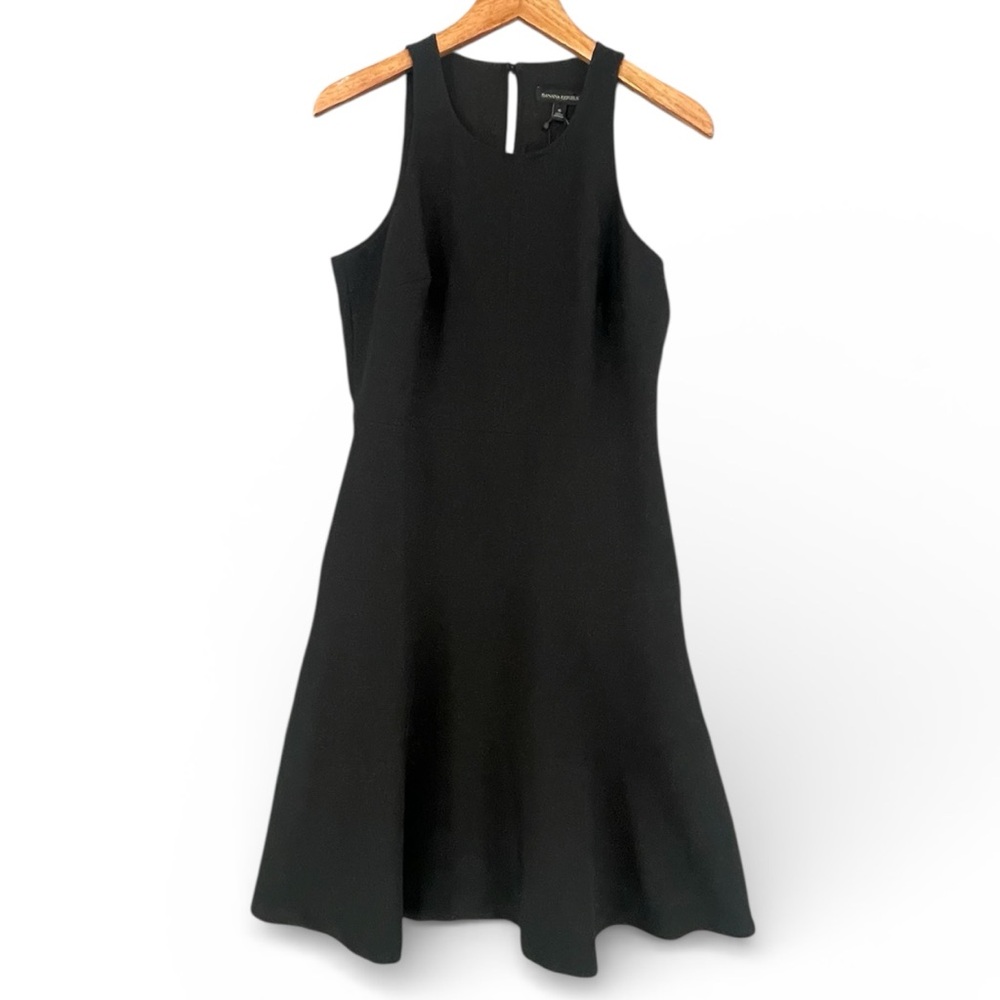 Banana Republic Racerback Fit & Flare Dress NWT Size 6 Lined